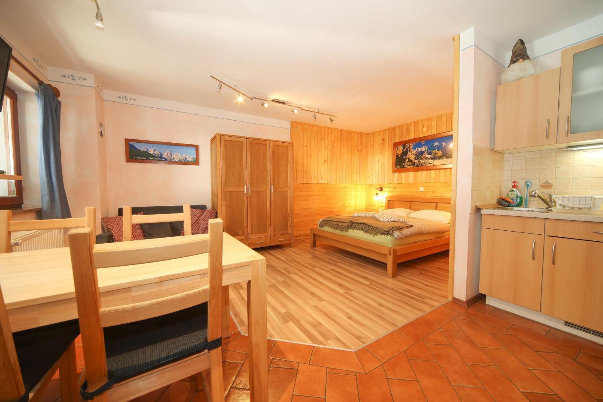 קרנייסקה גורה Apartma Felix מראה חיצוני תמונה